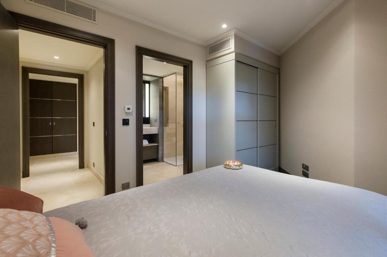 Appartement Luxury Garden 2br In The Development Of Cap D'antibes-juan Les Pins