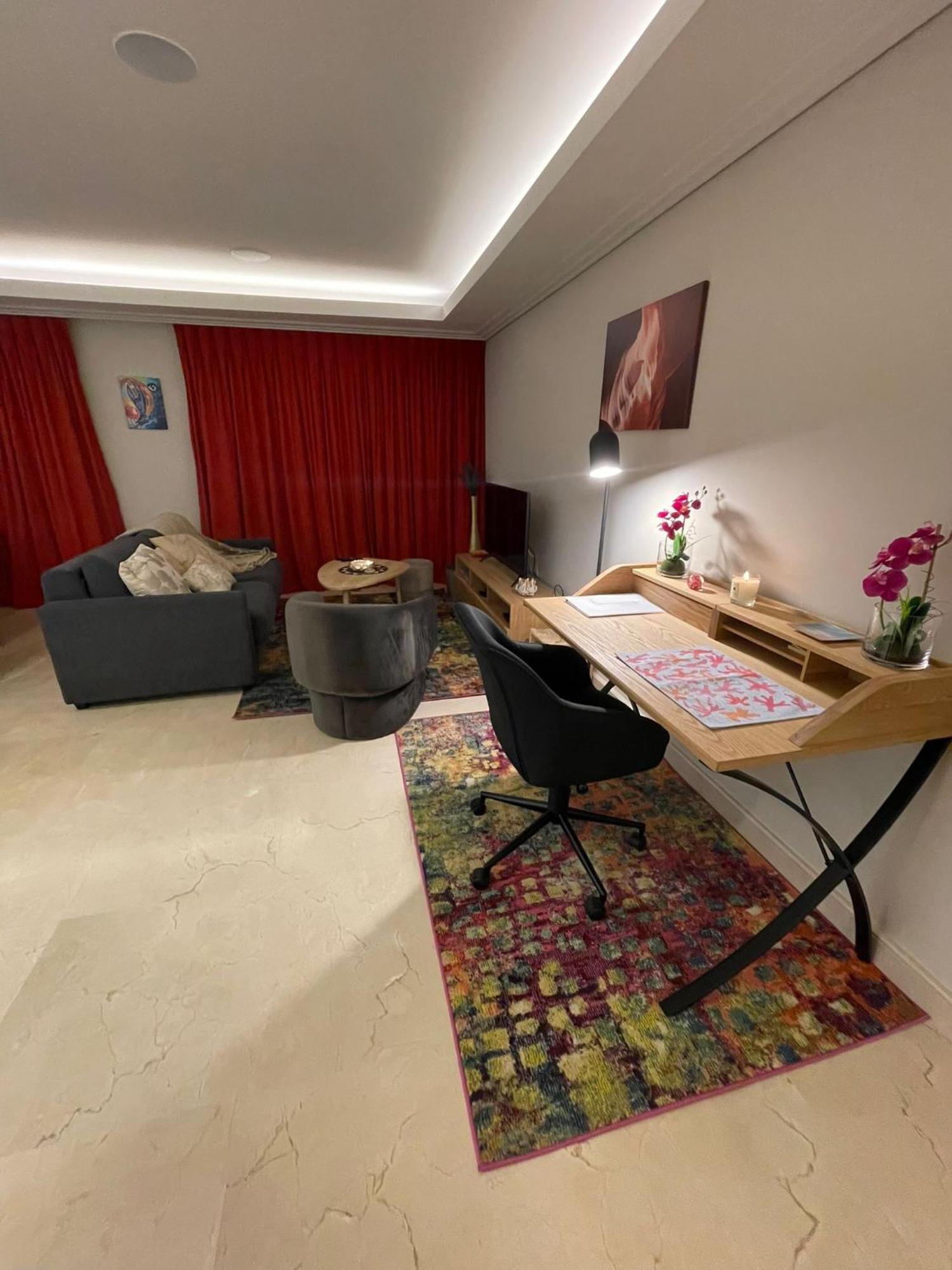 Appartement Luxury Garden 2br In The Development Of Cap D'antibes-juan Les Pins